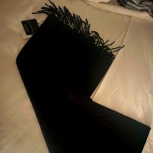 💯 Cashmere Scarf  💯 - Brand New from Saks Fifth Avenue